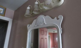 67 Bridge St, Amsterdam, NY 12010
