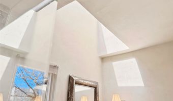 4 Avenida Herrera, Santa Fe, NM 87506