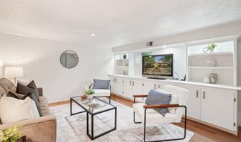 2824 S ABINGDON St A2, Arlington, VA 22206