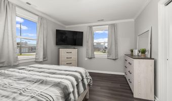 145 Bayview Blvd, Atlantic Beach, NC 28512