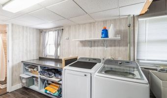 1330 Woodstock Ave, Ames, IA 50014
