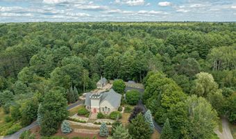 48 Old Searsport Ave, Belfast, ME 04915