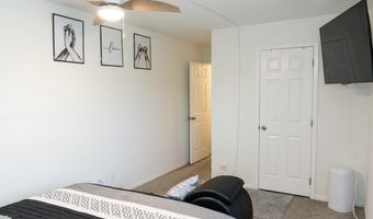 72 S Ruga Ct, Addison, IL 60101