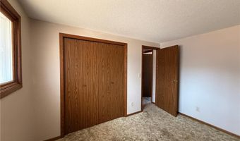 528 W Sorenson Ave, Appleton, MN 56208