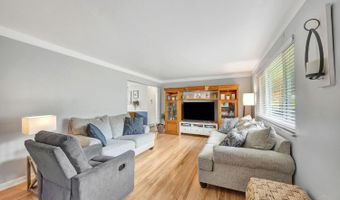 5538 Silverpoint Dr, Cincinnati, OH 45247