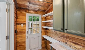 2953 Enfield Rd, Charlotte, NC 28205