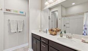 168 SUMMERSHORE Dr, Auburndale, FL 33823