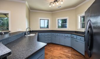7325 Palm Beach Ave, Benton, AR 72019