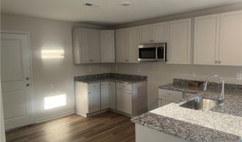 97 Coachman Ln, Autryville, NC 28318
