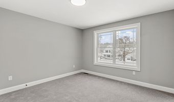 91 Raymond Rd, Auburn, NH 03032