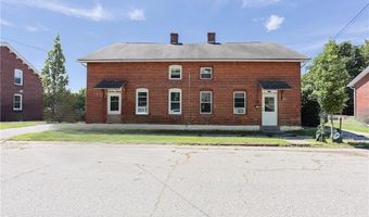 8 Lawrence St, Cumberland, RI 02864