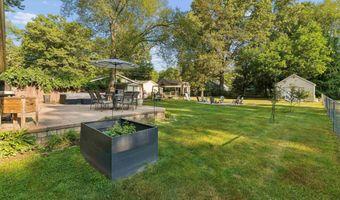 600 Cherry St, Algonac, MI 48001