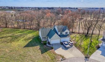 1303 N 158th Ct, Basehor, KS 66007