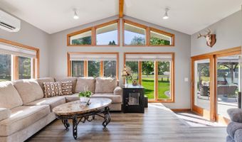 1462 Sand Creek Hwy, Adrian, MI 49221