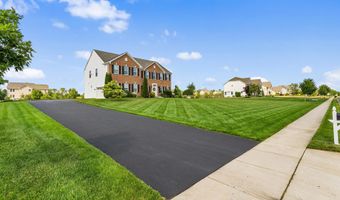 10 Gina Dr, Allentown, NJ 08501