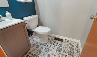 1236 Kathleen Ct, Antioch, IL 60002