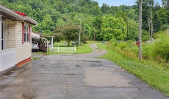 11 Birch Hollow Rd, Barboursville, WV 25504