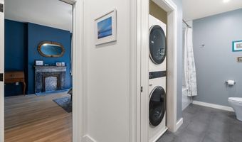 22 Kenilworth St, Boston, MA 02119
