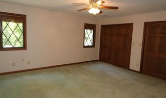 91 White Oak Dr, Batesville, IN 47006