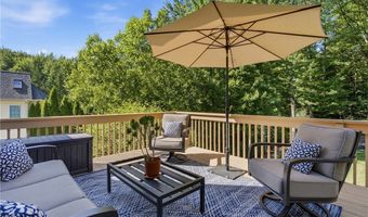 780 S Sussex Ct, Aurora, OH 44202