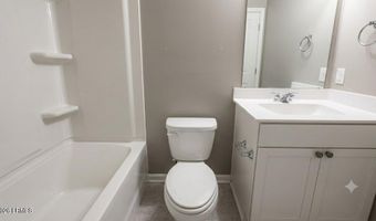 35 Pacolet Ln, Beaufort, SC 29906