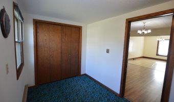 2002 8th Ave, Bowdle, SD 57428