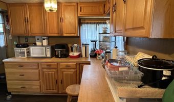 158 Moyer Ave, Alma, MI 48801