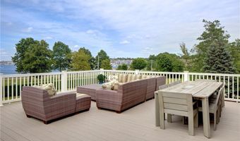 1 Harbor View Dr, Newport, RI 02840