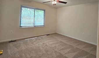 1108 ROCKINGHAM St, Arlington, VA 22205