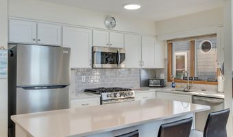 383 39th St West, Avalon, NJ 08202
