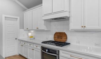 660 Lookout Point Ave, Aledo, TX 76008