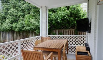 4826 BUTTERWORTH Pl NW, Washington, DC 20016