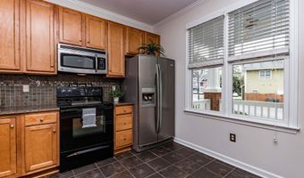 1041 Mica Lamp Ct, Apex, NC 27502