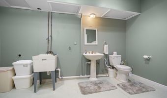 9550 Lakeside Dr, Alden, MI 49612