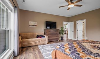 16 Enchanted Oak Ln, Alexander, NC 28701