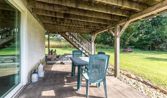 1221 BYFIELD St, Allentown, PA 18103