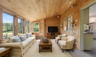18 Cobb Rd, Belfast, ME 04915