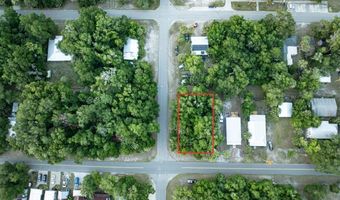 215 8th St, Apalachicola, FL 32320
