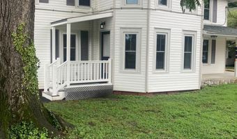 110 E 6TH St, Laurel, DE 19956