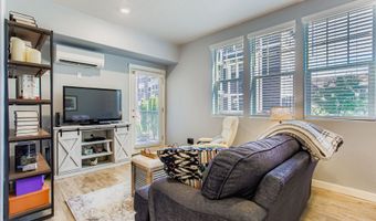 17126 SW SNOWDALE St 106, Beaverton, OR 97007