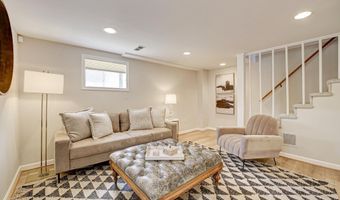 210 ADAMS Ave, Alexandria, VA 22301