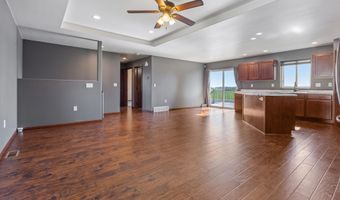 2020 S Lawson St, Aberdeen, SD 57401
