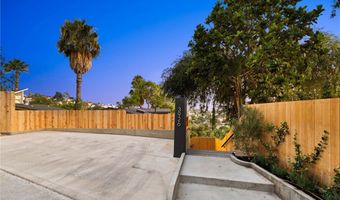 3926 Sunset Dr, Los Angeles, CA 90027