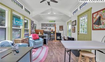 3681 Mulatto Mountain Rd, Fleetwood, NC 28626