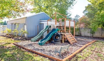 1800 NW GRANDVIEW Dr, Albany, OR 97321