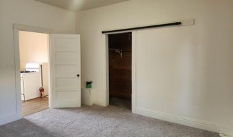 206 E 9th St, Atlantic, IA 50022