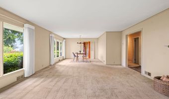 1228 11TH St, Astoria, OR 97103