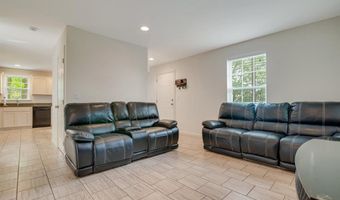 2545 S Albert St, Allentown, PA 18103