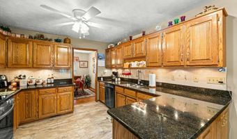 1067 Brighton Dr, Alcoa, TN 37701