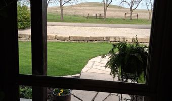 308 E Flint Hills Dr, Alma, KS 66401